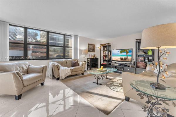 Villa Dorada, 20401 NE 30th Ave #424-8, Aventura, Florida 33180, image 1