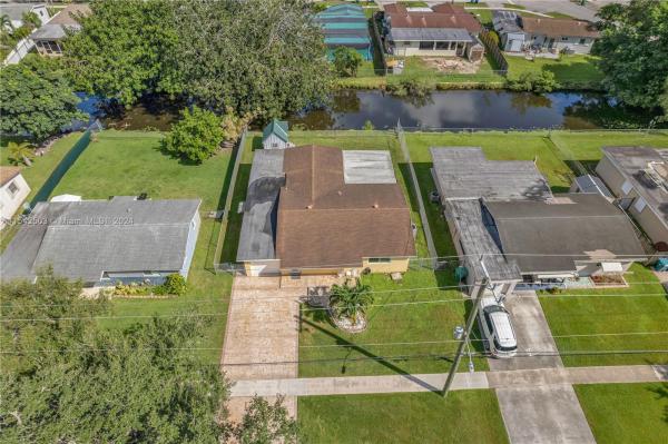 Summertime Isles, 9417 SW 52nd St, Cooper City, Florida 33328, image 1