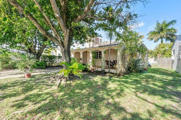 Silver Bluff Estates, 2541 SW 24th St, Miami, Florida 33145, image 1