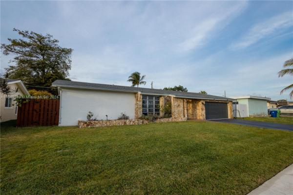 Twin Lakes, Sunrise, Florida 33323, image 2