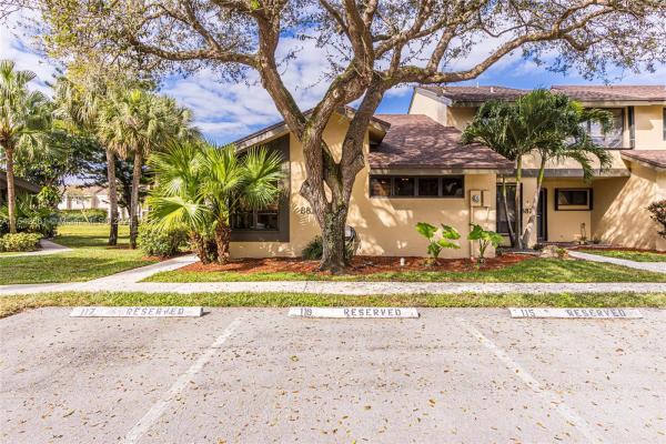 Gingerwood Place, 8823 Cleary Blvd #8823, Plantation, Florida 33324, image 1