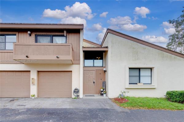 Greenglades, 11549 SW 109th Rd #27D, Kendall, Florida 33176, image 1