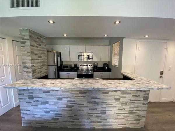 Soleil Lake, 636 NW 114th Ave #102, Sweetwater, Florida 33172, image 1