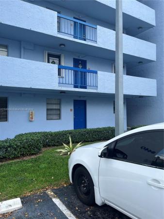 Bleau Grotto, 9440 Fontainebleau Blvd #113, Fountainebleau, Florida 33172, image 3