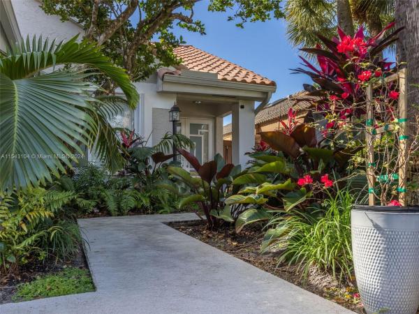 Cross Creek At Jacaranda, 1870 NW 93rd Ter, Plantation, Florida 33322, image 1
