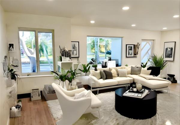 Hollywood Homesites High School, 1410 Coolidge St, Hollywood, Florida 33020, image 2