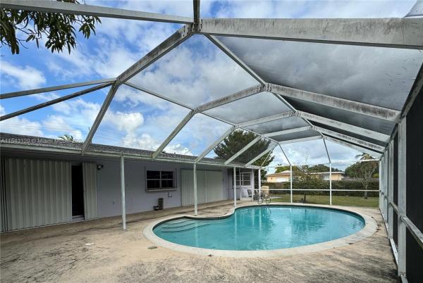 Pine Acres, 10460 SW 112th St, Kendall, Florida 33176, image 3