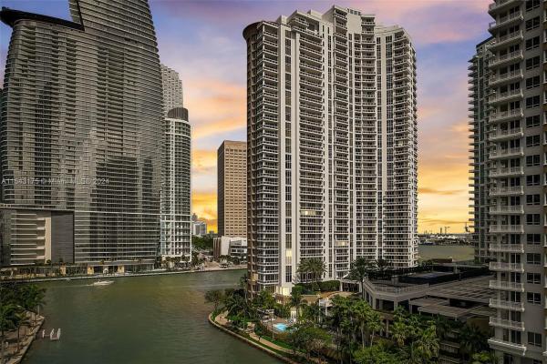 Carbonell, 901 Brickell Key Blvd #2303, Miami, Florida 33131, image 2