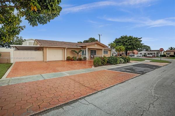Lake Cecile Estates, 7215 W 15th Ave, Hialeah, Florida 33014, image 1