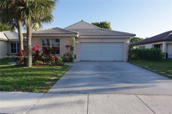 Hidden Lake, 20846 NW 16th St, Pembroke Pines, Florida 33029, image 1