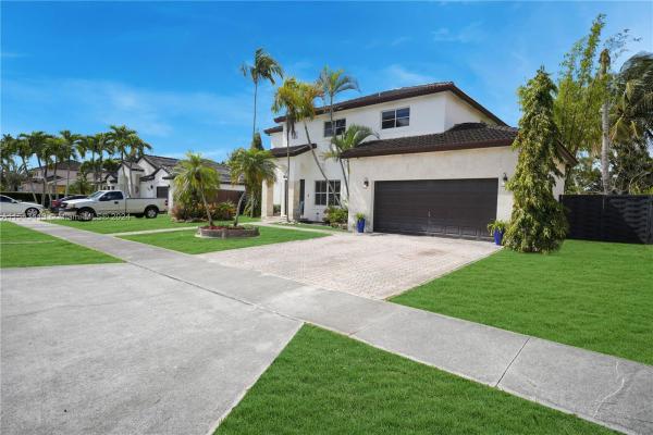 Quirch, 18044 SW 152nd Pl, Richmond West, Florida 33187, image 3