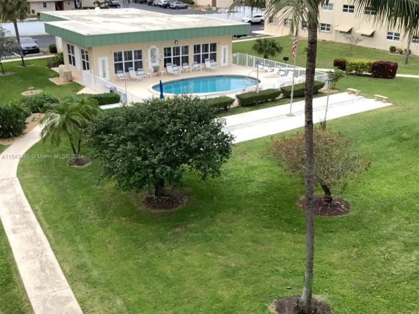 Hampton Gardens, 810 SE 7th St #105, Deerfield Beach, Florida 33441, image 1