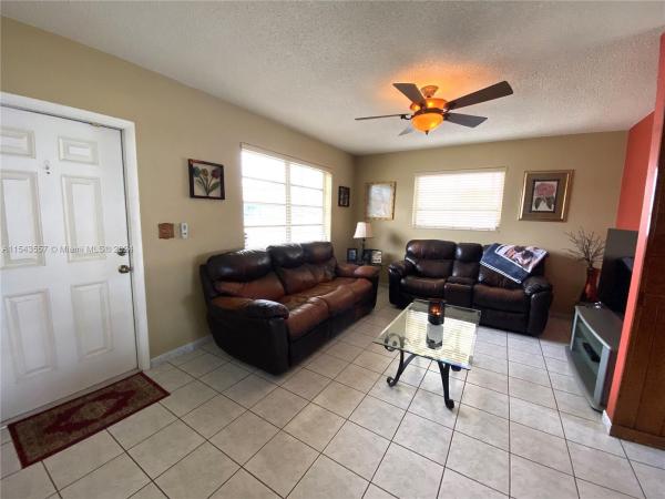 Fairlawn Estates, 4055 SW 98th Ave, Olympia Heights, Florida 33165, image 3