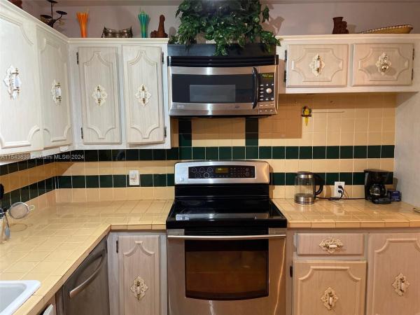 Admirals Port West, 2801 NE 183rd St #2103W, Aventura, Florida 33160, image 3