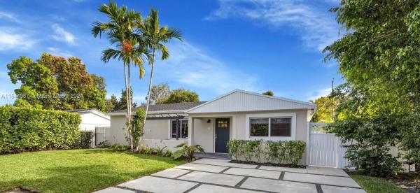 Bird Road Estates, 6374 SW 43rd St, South Miami, Florida 33155, image 2