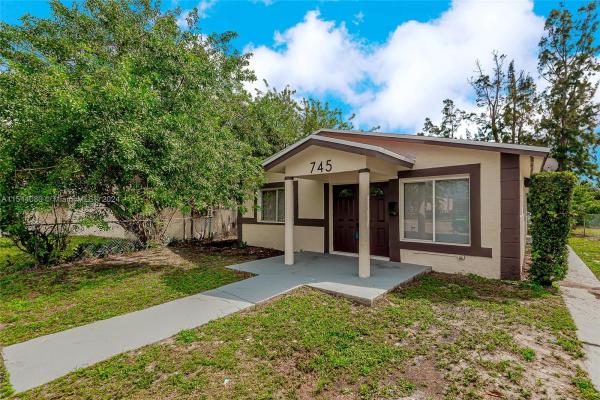 College Homesites, 745 Stirling Rd, Dania Beach, Florida 33004, image 1