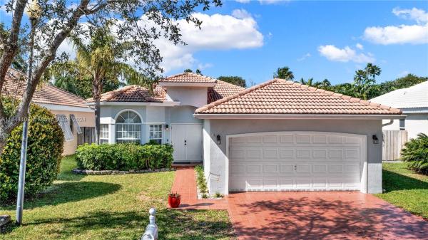 East Lake, 630 SE 29th Dr, Homestead, Florida 33033, image 2