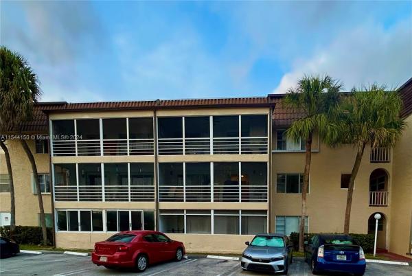 Coral Gardens 3, 2700 Riverside Dr #207-B, Coral Springs, Florida 33065, image 1