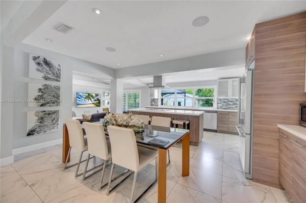 Priors To Biscayne Park Estates, 1035 NE 122nd St, North Miami, Florida 33161, image 3