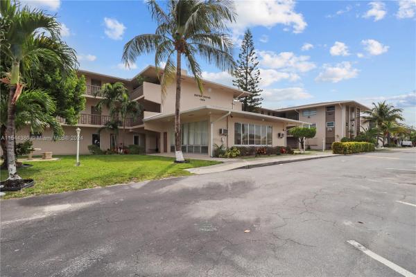 Haven House, 1480 E Sample Rd #311, Pompano Beach, Florida 33064, image 1