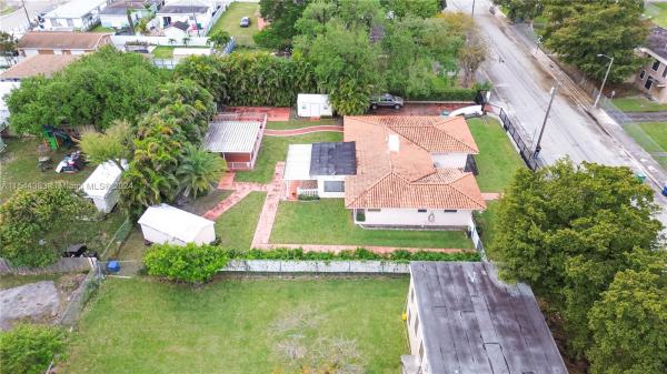Francis Park, 2260 NW 50th St, Brownsville, Florida 33142, image 2