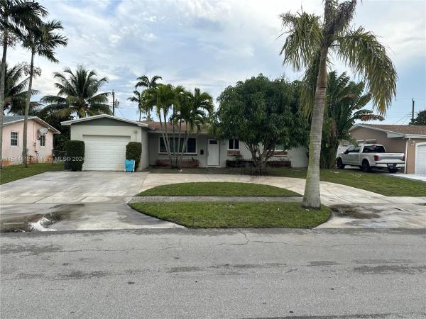 Boulevard Park, 631 SW 71st Ave, Pembroke Pines, Florida 33023, image 1