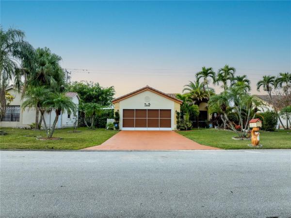Isles Of Tamarac, 10610 NW 70th St, Tamarac, Florida 33321, image 1