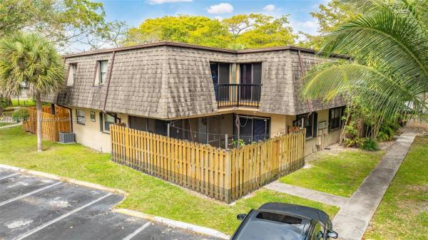 Camelot, 14209 SW 94th Cir Ln #103-7, The Hammocks, Florida 33186, image 1