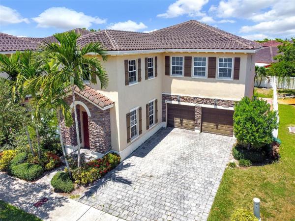 Kendall Commons Residential, 17075 SW 92nd St, Kendall, Florida 33196, image 1