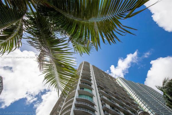 Neo Vertika, 690 SW 1st Ct #2302, Miami, Florida 33130, image 3