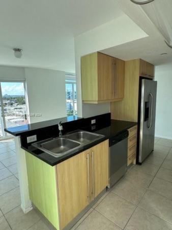 Ocean Blue, 7600 Collins Ave #1006, Miami Beach, Florida 33141, image 2