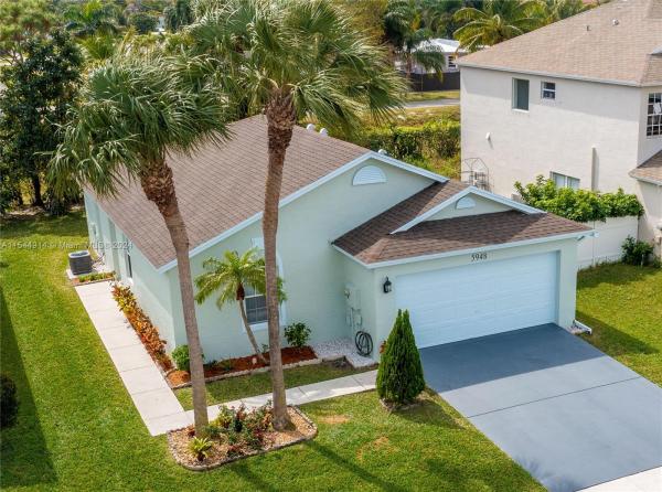 Wyndham Park At Victoria Woods, 5948 Azalea Cir, West Palm Beach, Florida 33415, image 2