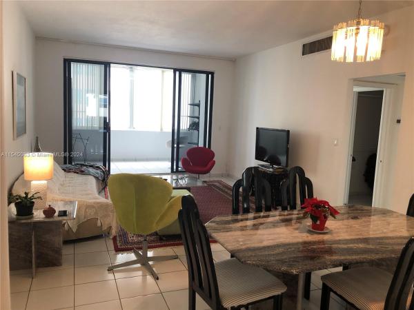 The Carriage Club, 5005 Collins Ave #1523, Miami Beach, Florida 33140, image 1