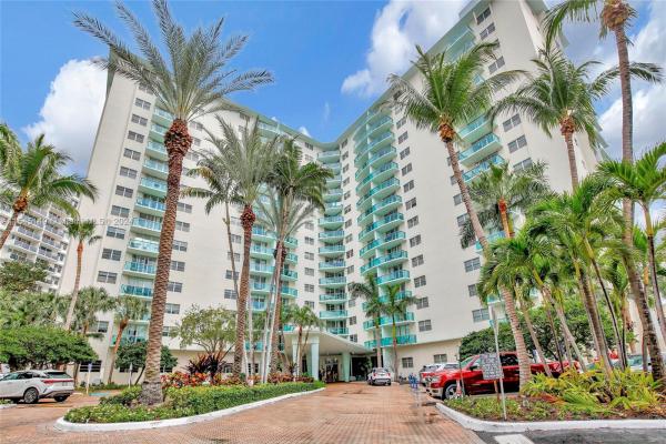 The Tides On Hollywood Beach, 3801 S Ocean Dr #8D, Hollywood, Florida 33019, image 2