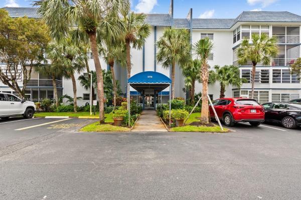 Castle Gardens, 4770 NW 21st St #203, Lauderhill, Florida 33313, image 1