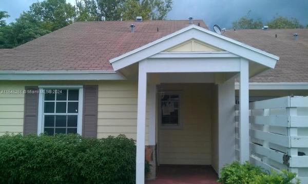 Village Homes At Country Walk, 13724 SW 149th Cir Ln #1, Country Walk, Florida 33186, image 1