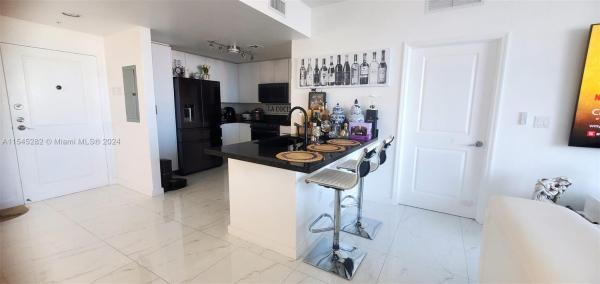 360, 7900 Harbor Island Dr #1510, North Bay Village, Florida 33141, image 1