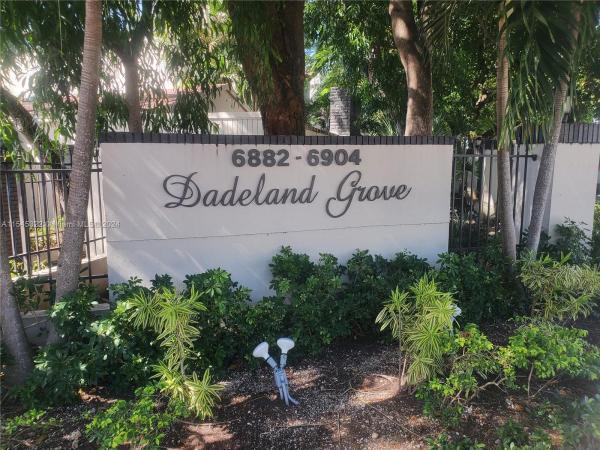 Dadeland Grove, 6900 N Kendall Dr #A303, Pinecrest, Florida 33156, image 1
