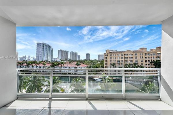 Artech Residences At Aventura, 2950 NE 188th St #435, Aventura, Florida 33180, image 3