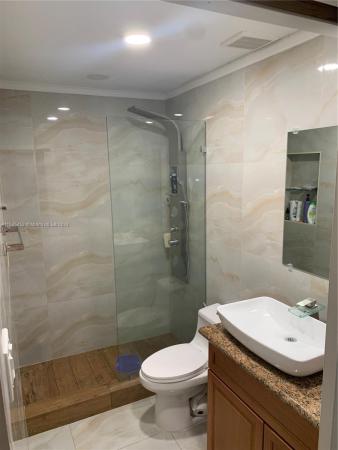 Dream Villas, 8454 NW 8th St #4, Fountainebleau, Florida 33126, image 3
