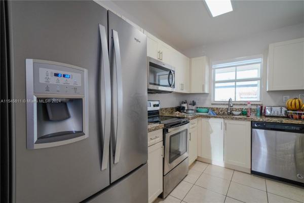 Mangus, 11409 SW 245th St, Princeton, Florida 33032, image 3