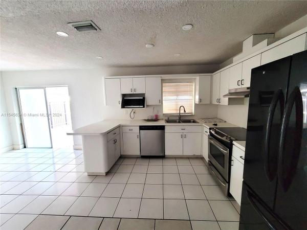 Eureka Manor, 12280 SW 185th St, South Miami Heights, Florida 33177, image 3
