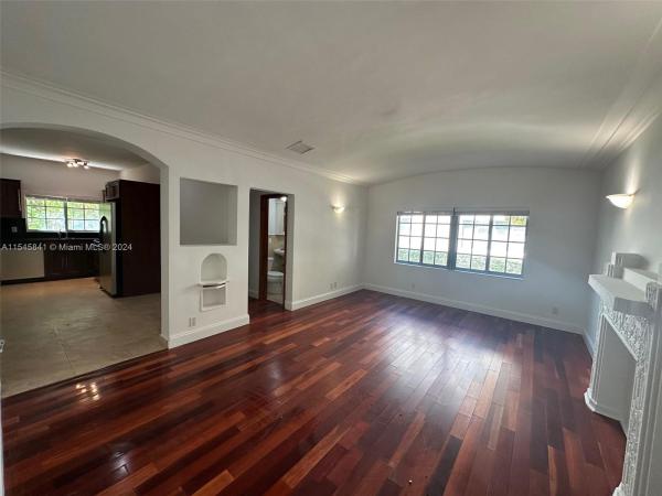 Harriet Court, 1500 Pennsylvania Ave #5A, Miami Beach, Florida 33139, image 1
