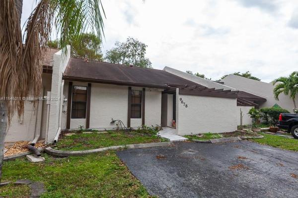 East Lakes Townhomes, 9678 NW 16th Ct, Pembroke Pines, Florida 33024, image 1