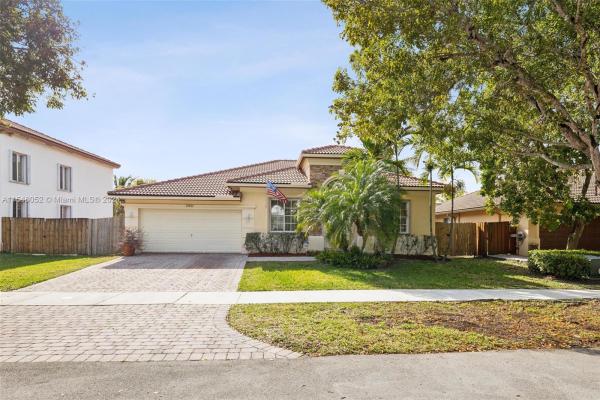 The Breakers At Isles Of Bayshore, 22042 SW 95th Pl, Cutler Bay, Florida 33190, image 3