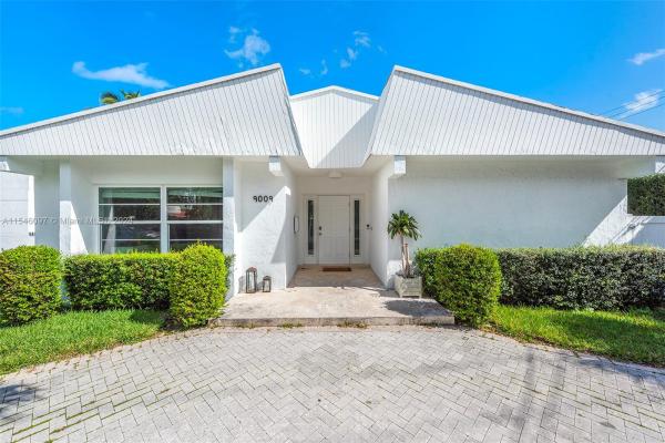 Altos Del Mar, 9009 Hawthorne Ave, Surfside, Florida 33154, image 3