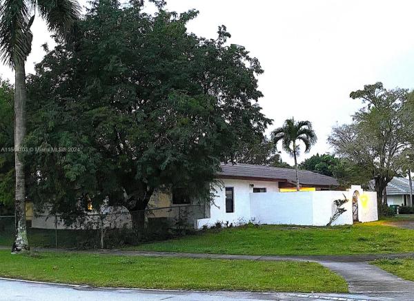 Roman Hills, 10704 SW 133rd Ter, Kendall, Florida 33176, image 3