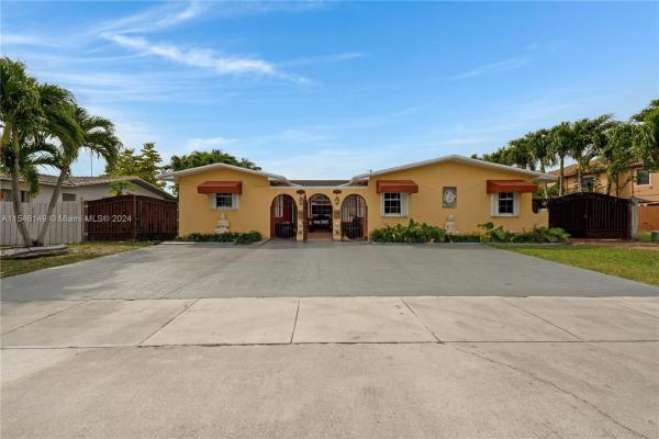 Lantern Manor, 9780 SW 37th Ter, University Park, Florida 33165, image 3