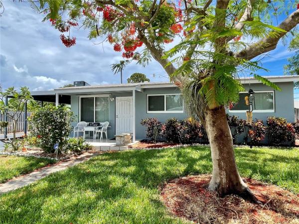 Lantana Heights, 1020 S 14th Ct, Lantana, Florida 33462, image 1
