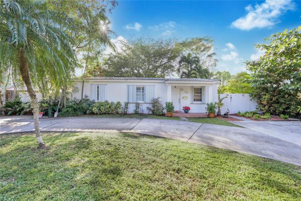 Tropical Isle Homes, 280 Fernwood Rd, Key Biscayne, Florida 33149, image 3